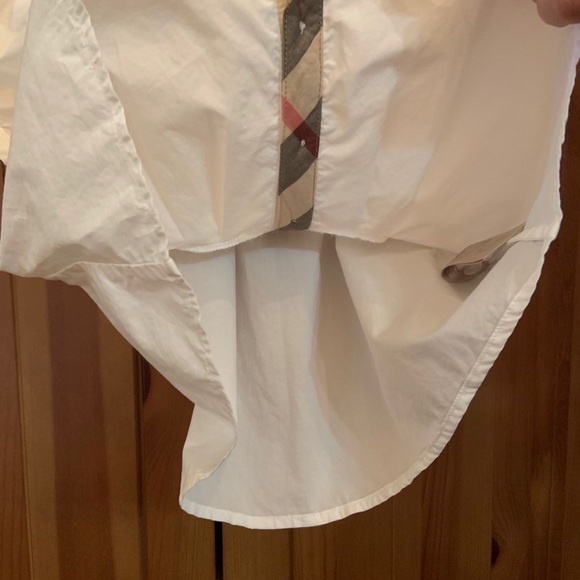 Burberry Bodyline Blouse! Half Sleeve! - Picture 3 of 4
